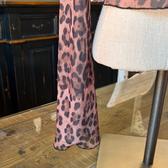 Leopard Print Ruffle Sheer Top - Picture 3 of 6